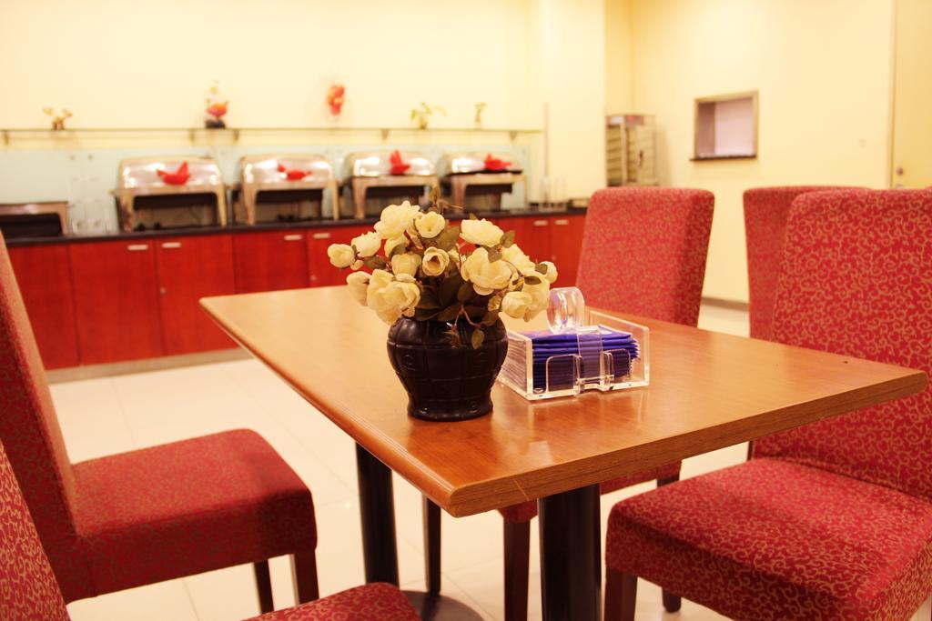Hanting Hotel Shanghai Qibao Centre エクステリア 写真